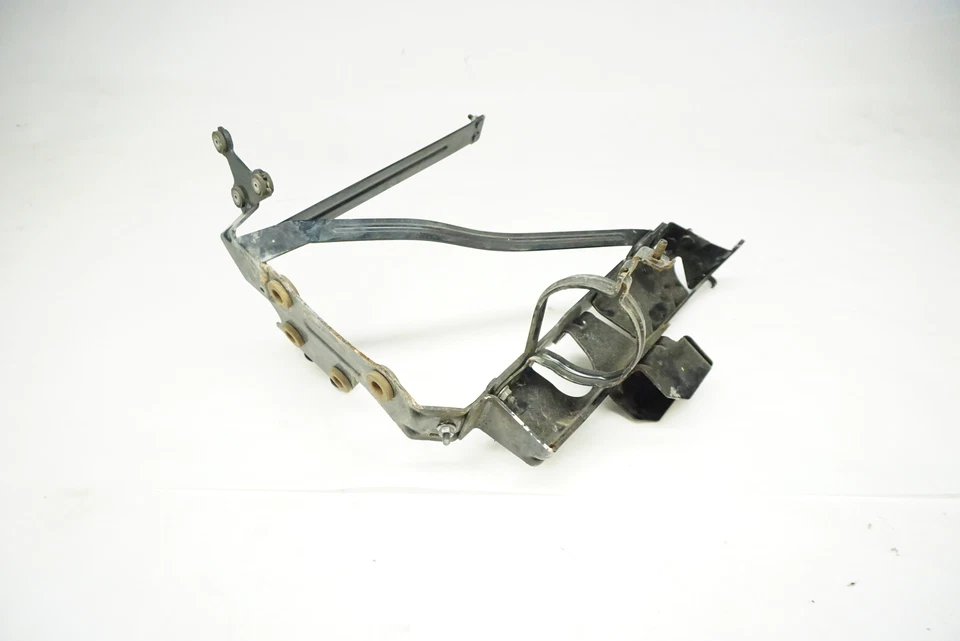 Soporte radiador auxiliar izquierdo audi rs7 2014-2018 4g0121261l Foto 2 de 4