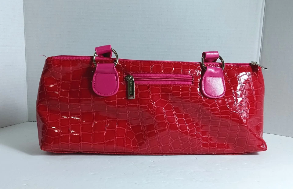 NWT Primeware Inc. Red Croc Insulated Wine Clutch, Wine Bag W/Corkscrew - Image 2 of 4