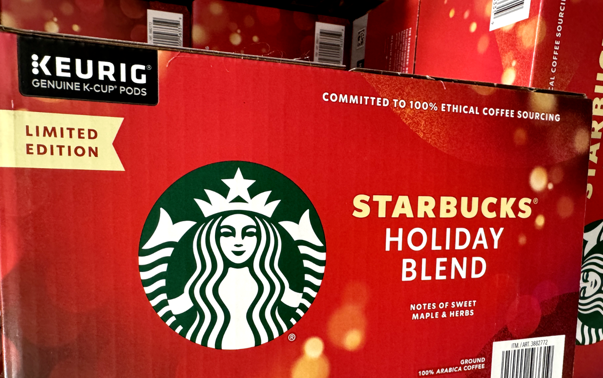 Starbucks Limited Edition Holiday Blend K-Cup Pods 64 count 6/2025