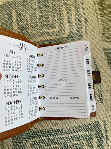 2024 2025 fits Louis Vuitton LV PM Agenda: Tabbed Insert Calendar +Pen+Paper - 第 33/36 張圖片