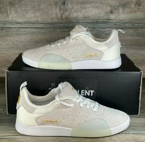 size 14 indoor soccer shoes