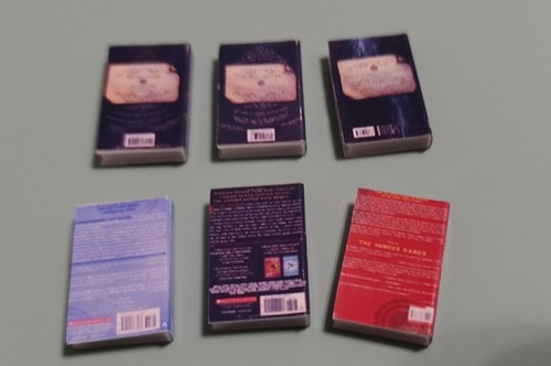 Miniature Dollhouse Assorted Books X 6 - Bild 4 von 4