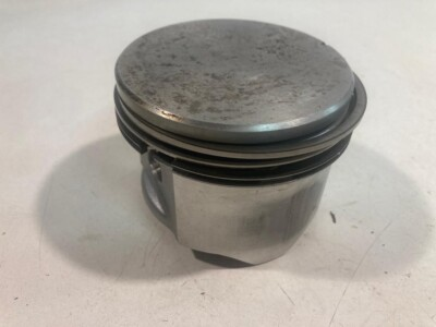 #ad 498584 BRIGGS AND STRATTON ENGINE PISTON AND RINGS $39.95