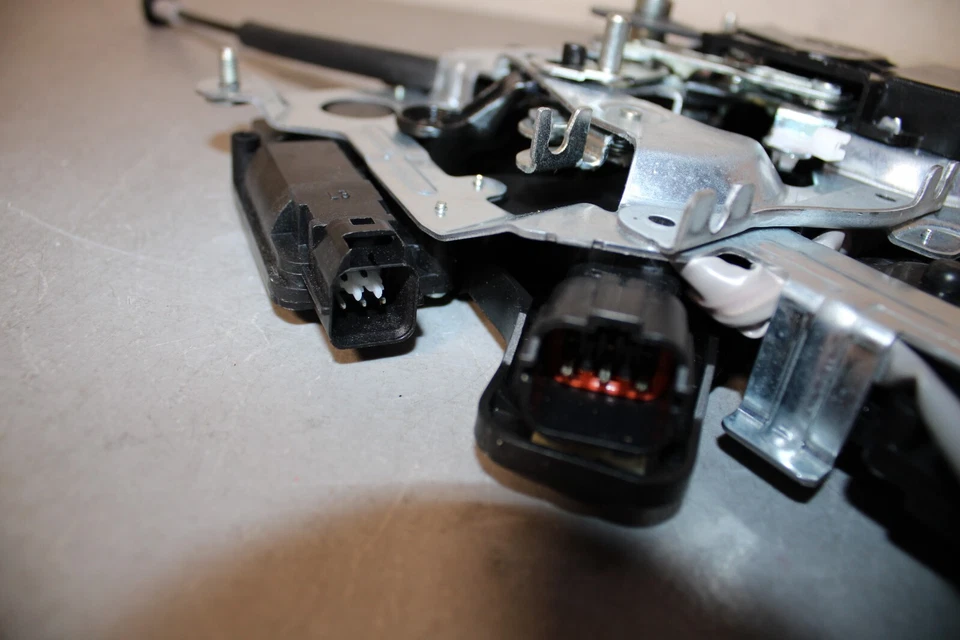 2006 2012 KIA SEDONA RIGHT SIDE REMOTE CONTROLLER ASSY REAR DOOR OEM Foto 4 de 4