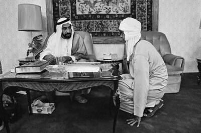 Sheikh Zayed Bin Sultan Al Nahyan, Emir of Abu Dhabi OLD PHOTO 3