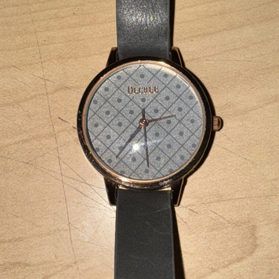 Decree Cut Watch Rose Gold Case Black Wristwatch  Working - Image 2 of 3