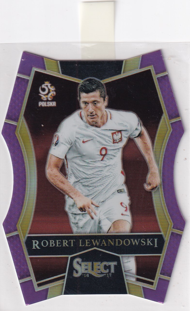 Panini Select 2016 2017 Soccer No. 159 Robert Lewandowski Purple Dye Cut 82/149