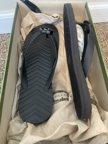GUCCI Chevron Thong Sandal GG Logo Women Sz 11 Black Double G Slip-On Flip Flops - Picture 8 of 8
