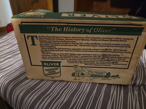Vintage NIB SPEC CAST 1/16 Scale Collector Edition OLIVER TRACTOR Row Crop 70 - Picture 3 of 3