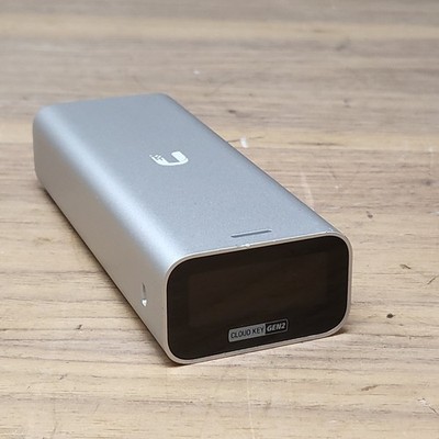 Ubiquiti UniFi Cloud Key Gen2 UCK-G2 Network Controller PoE Aluminum Working