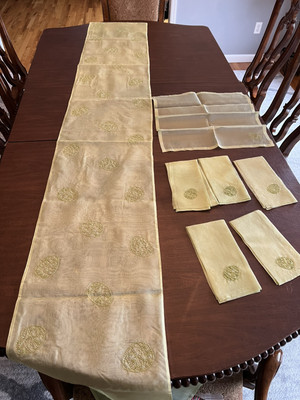 NEW Pottery Barn Silk Easter Table Runner 16x110 Green Beaded Eggs And 6 Napkins