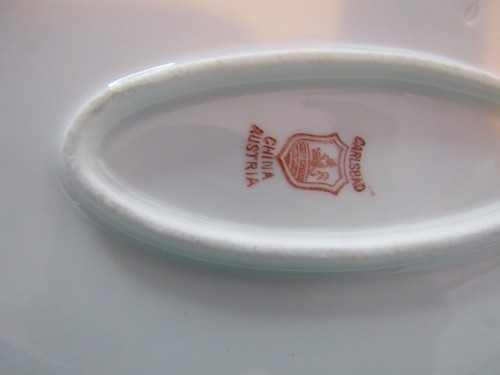 Carlsbad Reticulated oval floral bowl with handles Austria 8 1/4" long6" wide - Picture 11 of 11