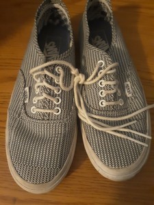 all black vans size 8