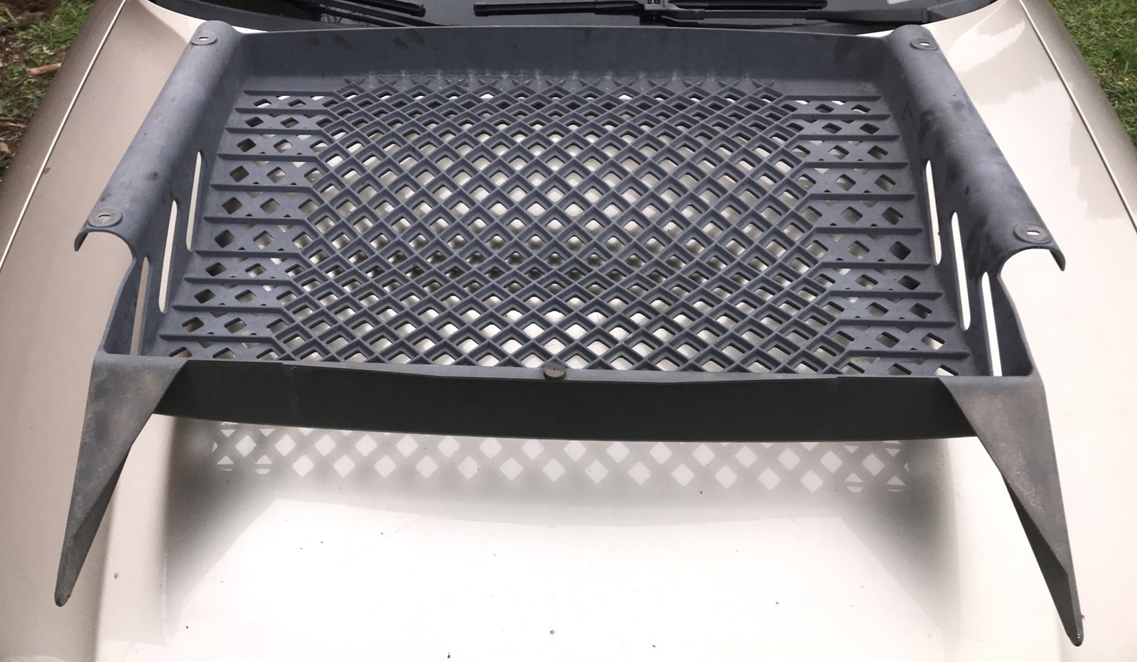 2000 2004 NISSAN XTERRA OEM Roof Basket eBay