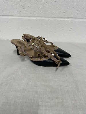 Valentino Rockstud Caged Ankle Strap Pump Damen - Größe 38,5 schwarz/beige