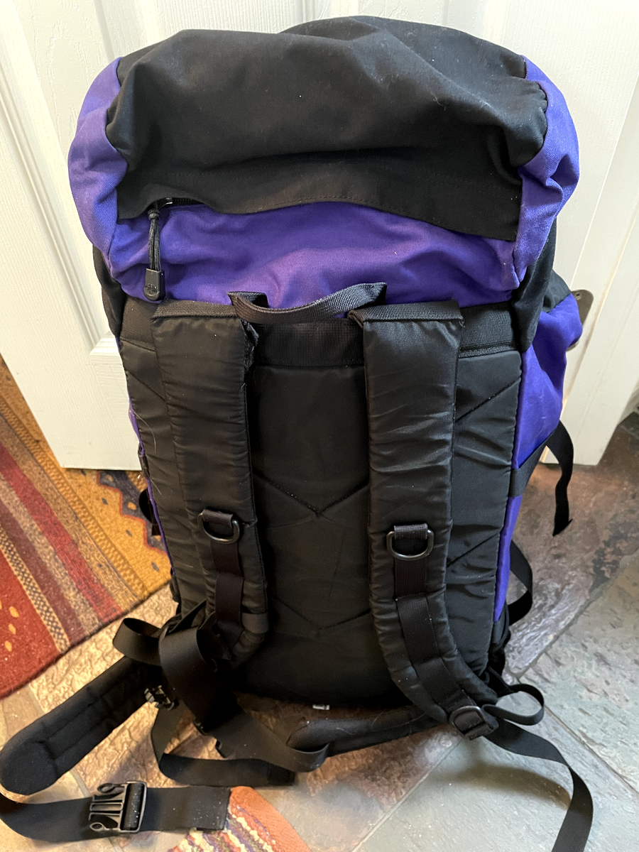 Purple/Black THE NORTH FACE Hiking Trekking Back Pack w/ Padded