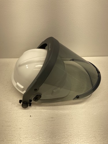 MSA 12 Cal Enespro Face Shield con staffa scanalata e cappello rigido bianco H12HTH taglia Md - Foto 2 di 14