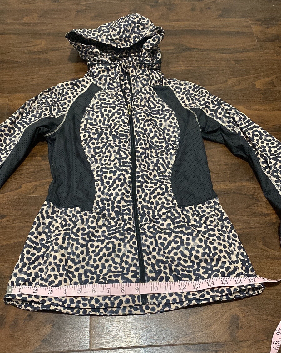 Lululemon Back Pack It Jacket Packable Running Jacket Size 2 Lululemon Back Pack It Jacket Packable Running Jacket Size 2