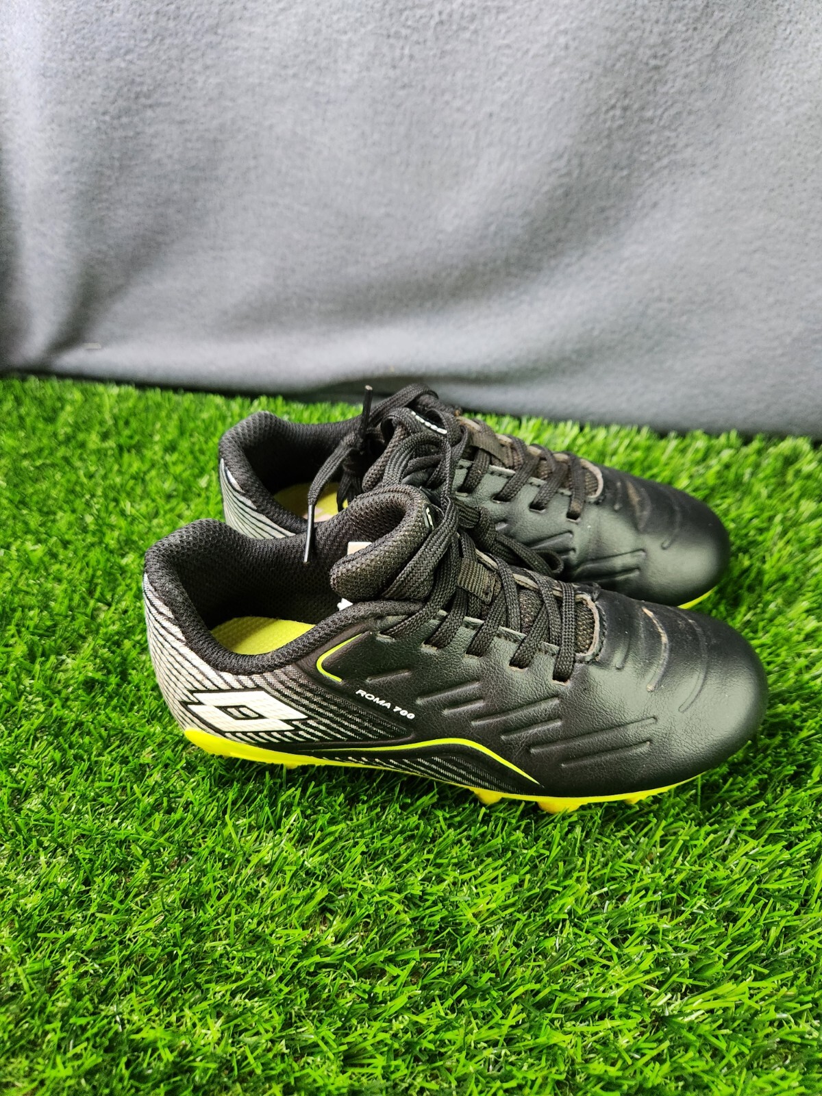 Lotto Roma 700 tacchetti calcio futbol neri per bambini giovani taglia 11K