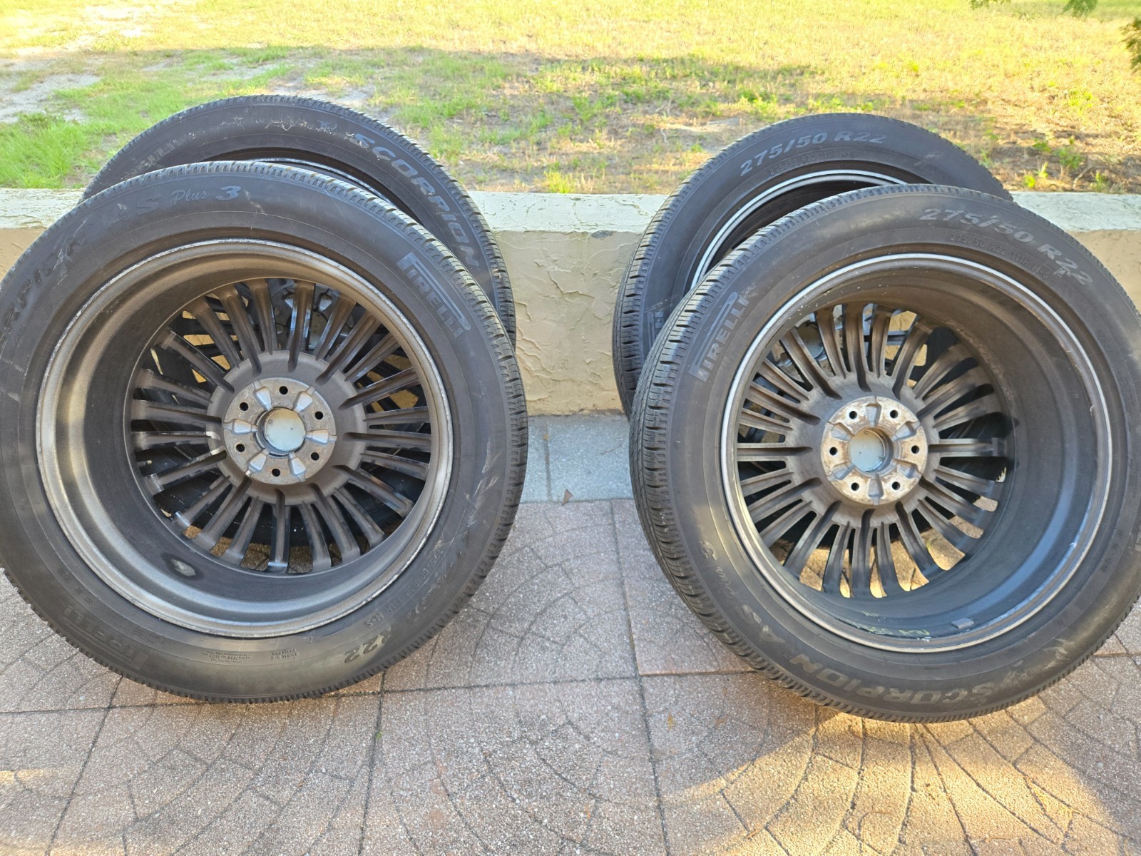 WHEEL RIMS AND TIRES  2019-21 INFINITI QX80 22" OEM RIMS AND TIRES (SET OF 4)