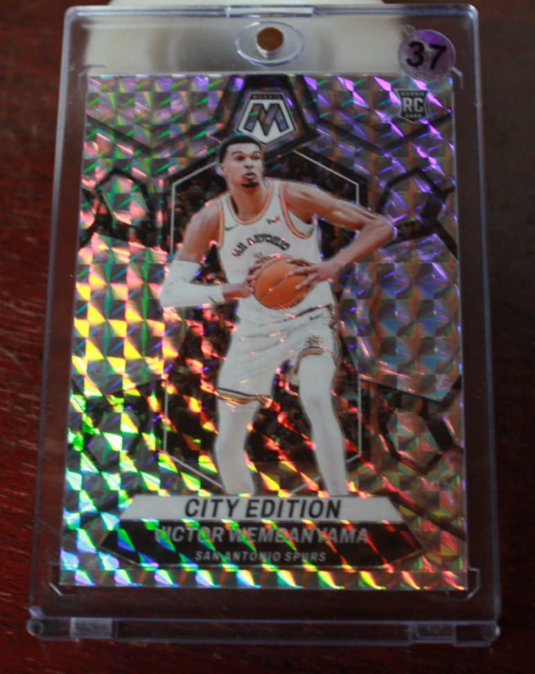 2023-24 Panini Mosaic NBA No. 282 Victor Wembanyama Rookie Mosaic Prizm