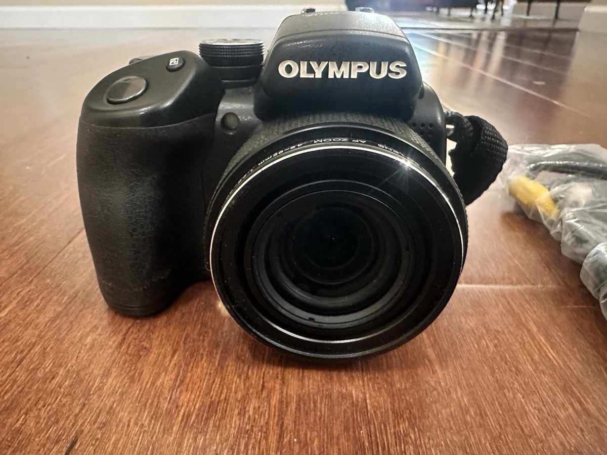 Olympus SP Series SP-570 UZ 10.0MP Digital Camera - Black