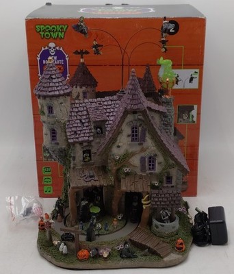 Lemax 35017 Spooky Town Wicked Garden Coven Ceramic Building EX/Box