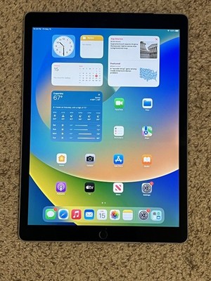 Apple iPad Pro 12.9'' 1st Gen. 128 GB, Wi-Fi + Cellular (Unlocked) Space Gray