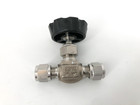 New Hoke 3712G4Y Needle Valve 5000psi 1/4" Gyrolok 316 Stainless - No Box