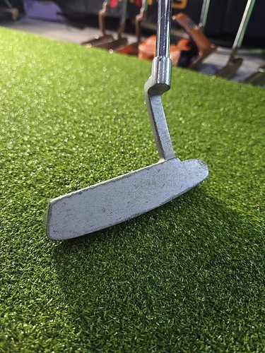 Top Flight Blade Putter Steel Shaft RH 35 Inches Good Condition Original Grip - Picture 2 of 5