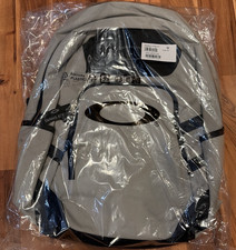 Oakley Gearbox 5 Speed 24l Backpack Stone Grayblack New With Tags Sealed