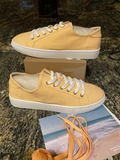 NEW Womens Soludos Ibiza Canvas Peach Fuzz Orange Sneakers Shoes, size 8.5