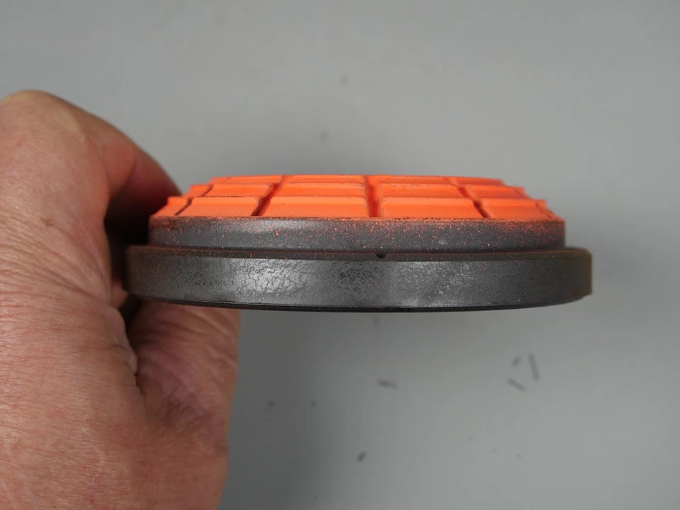 Blanco Flyer Naranja Arcilla Objetivos 15CT Hecho en EE. UU. Objetivos de arcilla Skeet Foto 4 de 4