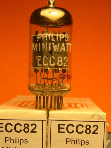 2 X TUBE (1 PAIR) ECC82 PHILIPS HOLLAND NOS SEL. BY TV7 EQ.CV4003 E82CC 12AU7 - Afbeelding 3 van 7