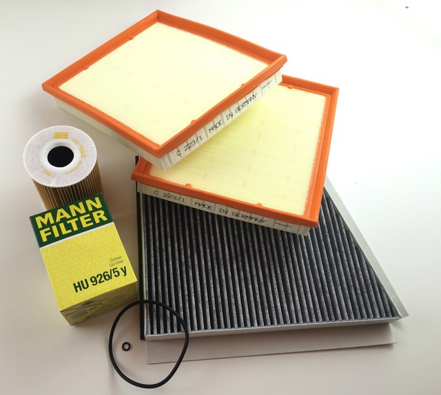 Oil Filter 2 x Air Filters Activated Carbon Filter Mercedes EClass
