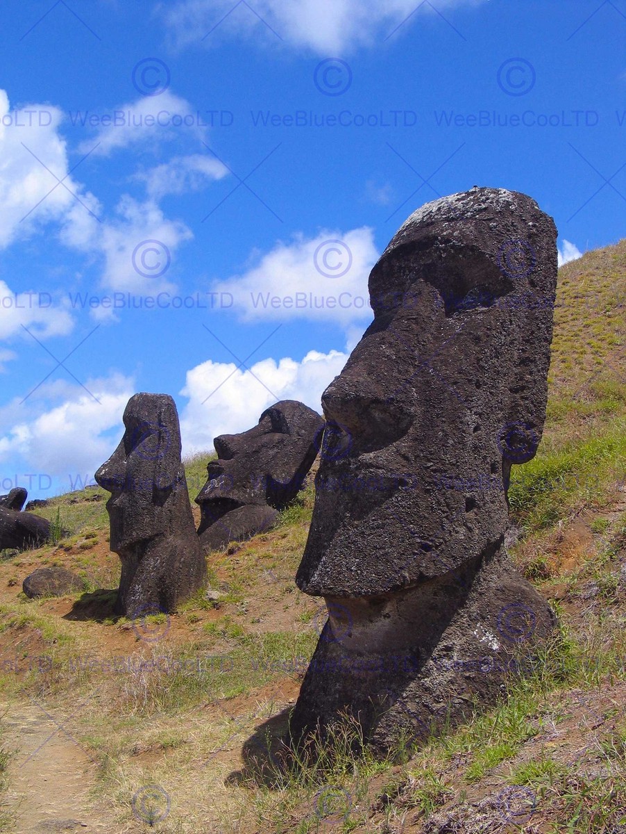moai / moai;1 （Jimanica初期参加作） LANDSCAPE EASTER ISLAND STONE HEAD MOAI POSTER ART PRINT 30X40 CM