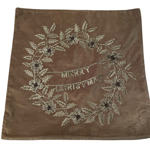 Set 2 Pottery Barn Luxe Merry Christmas Embroidered Beaded Wreath Velvet Cover - Picture 2 of 12