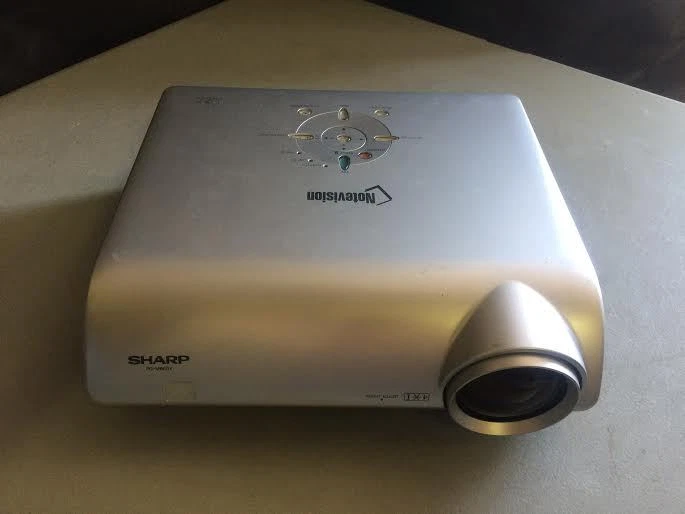 SHARP PG-MB60X PORTABLE DLP PORTABLE PROJECTOR WORKS GREAT!! NEW LAMP! - Image 2 of 3