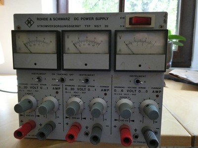 Rohde & Schwarz NGT 20 Dreifach-Labornetzgerät / DC Power Supply