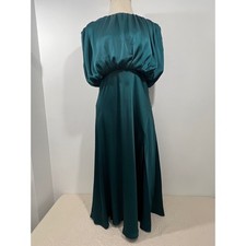 ASTR The Label Emerald Green Satin Cap Sleeve Maxi Dress Side Slit XL NWT