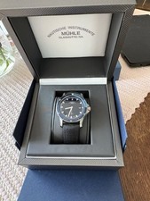 Hochwertige und sportliche Taucheruhr von Mü...