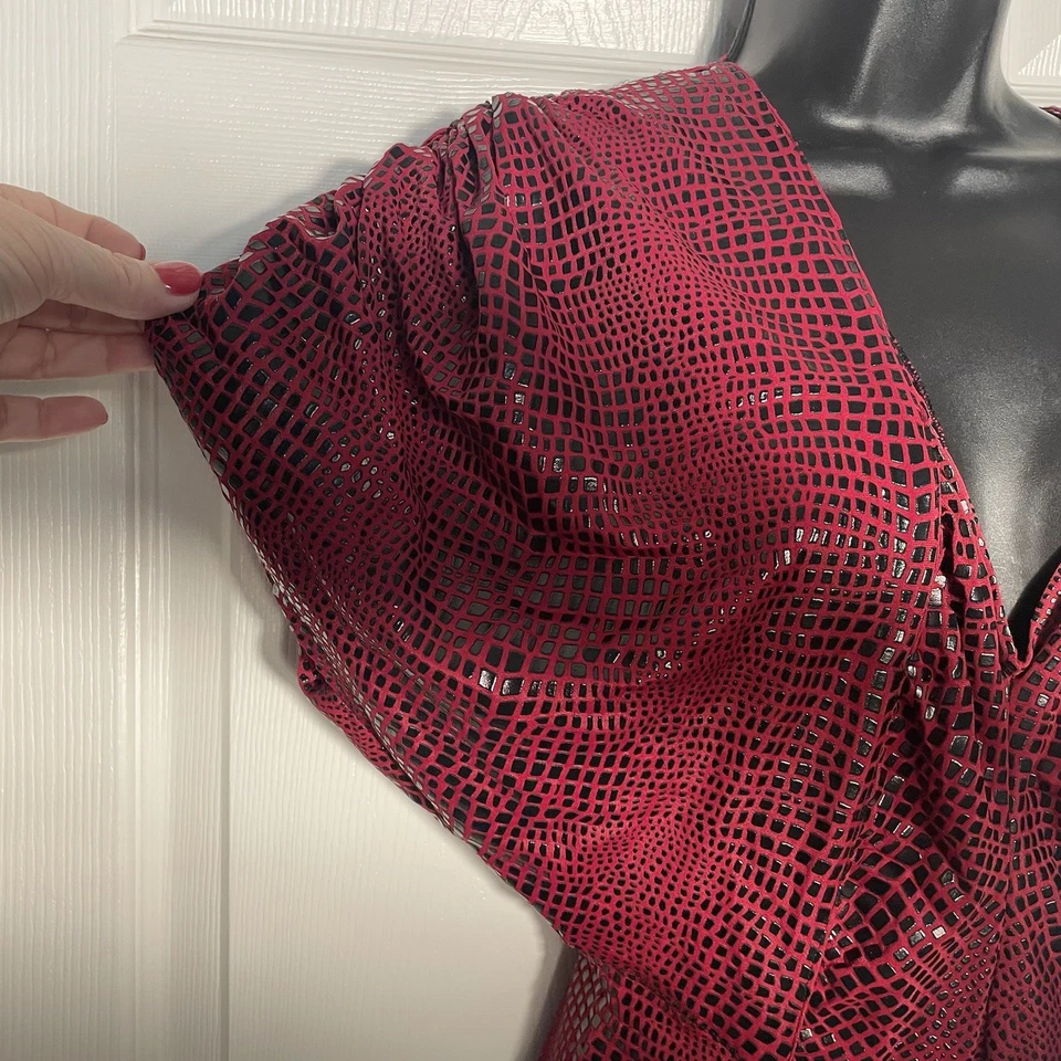 Vestido Babu Paris Vintage Años 80 Mujer Pequeño Rojo Negro Estampado Serpiente Vestido Espalda Abierta Foto 3 de 4