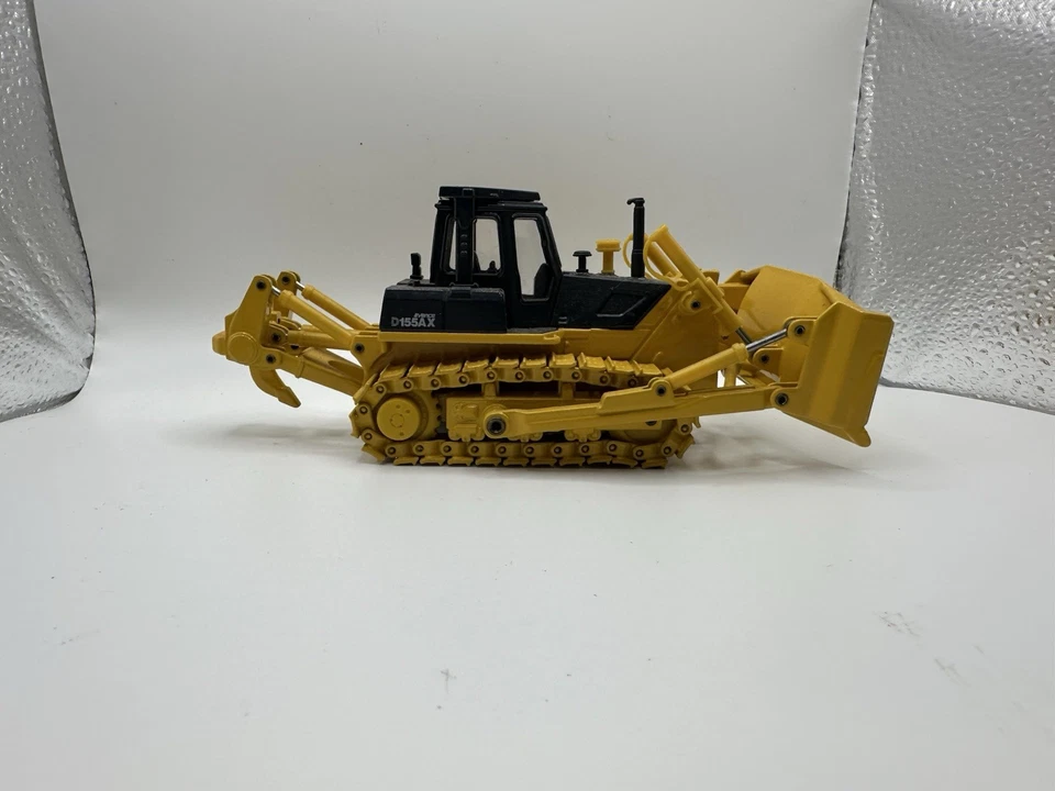 KOMATSU D155 AX -5 DOZER JOAL 1: 50 比例 — 第 3/4 张图片