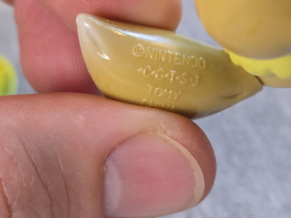 Figura de acción vintage 1998 Pokemon Eevee Tomy con Collector Pog Nintendo #133 Foto 4 de 4