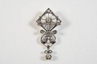 Q49P45 Gold 56 Zolotniki Brooch Natural diamonds add approx 0.65ct