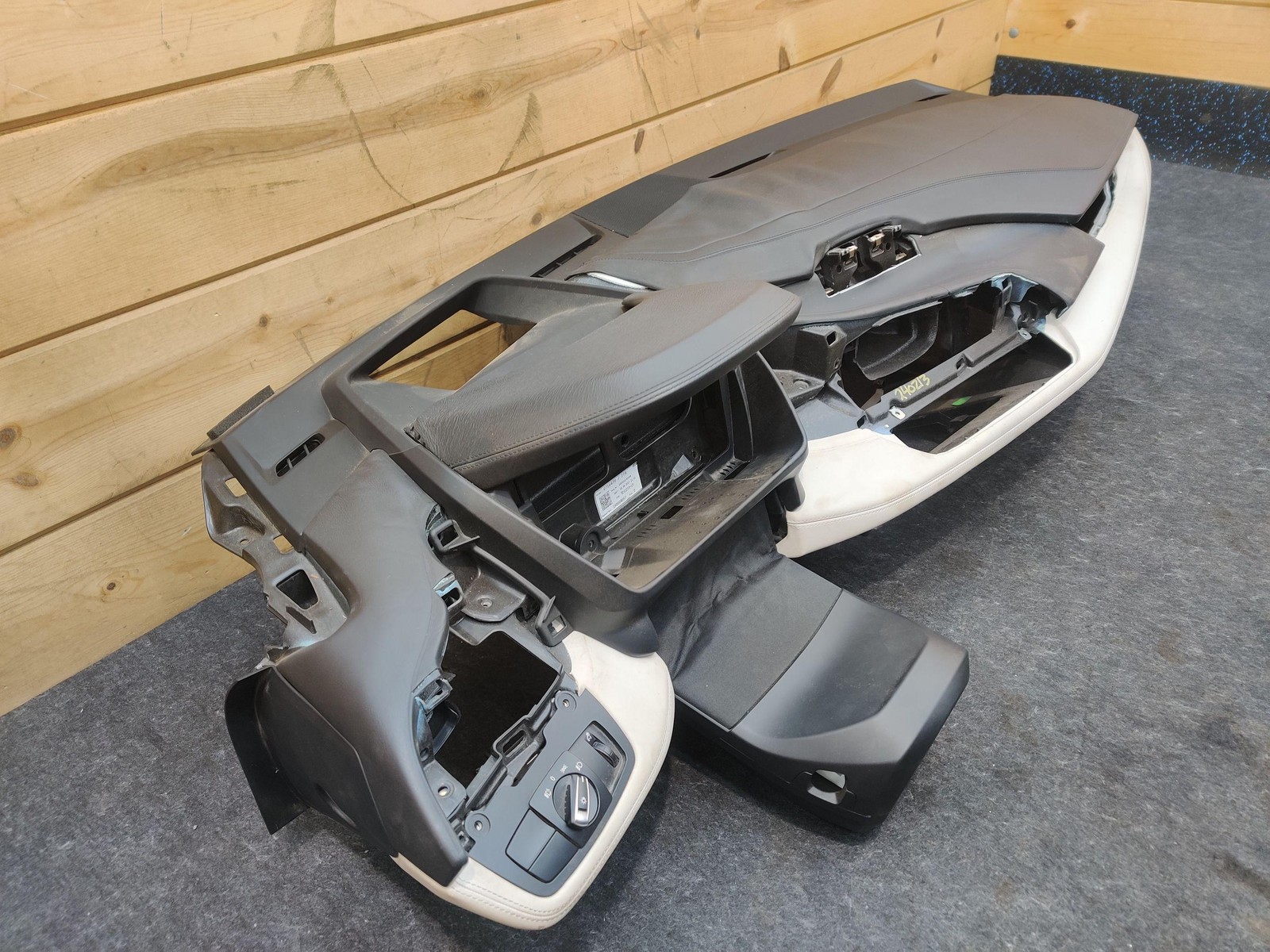 Dashboard Panel Black White Spheric NGEK 51459309379 OEM BMW i8 2014-19 *NOTE