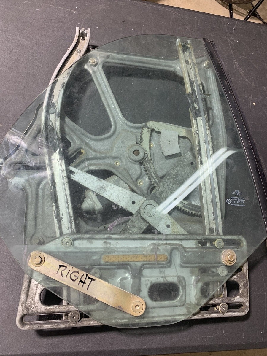 BMW Oem E30 Convertible Right Rear Lifter Regulator & Motor 