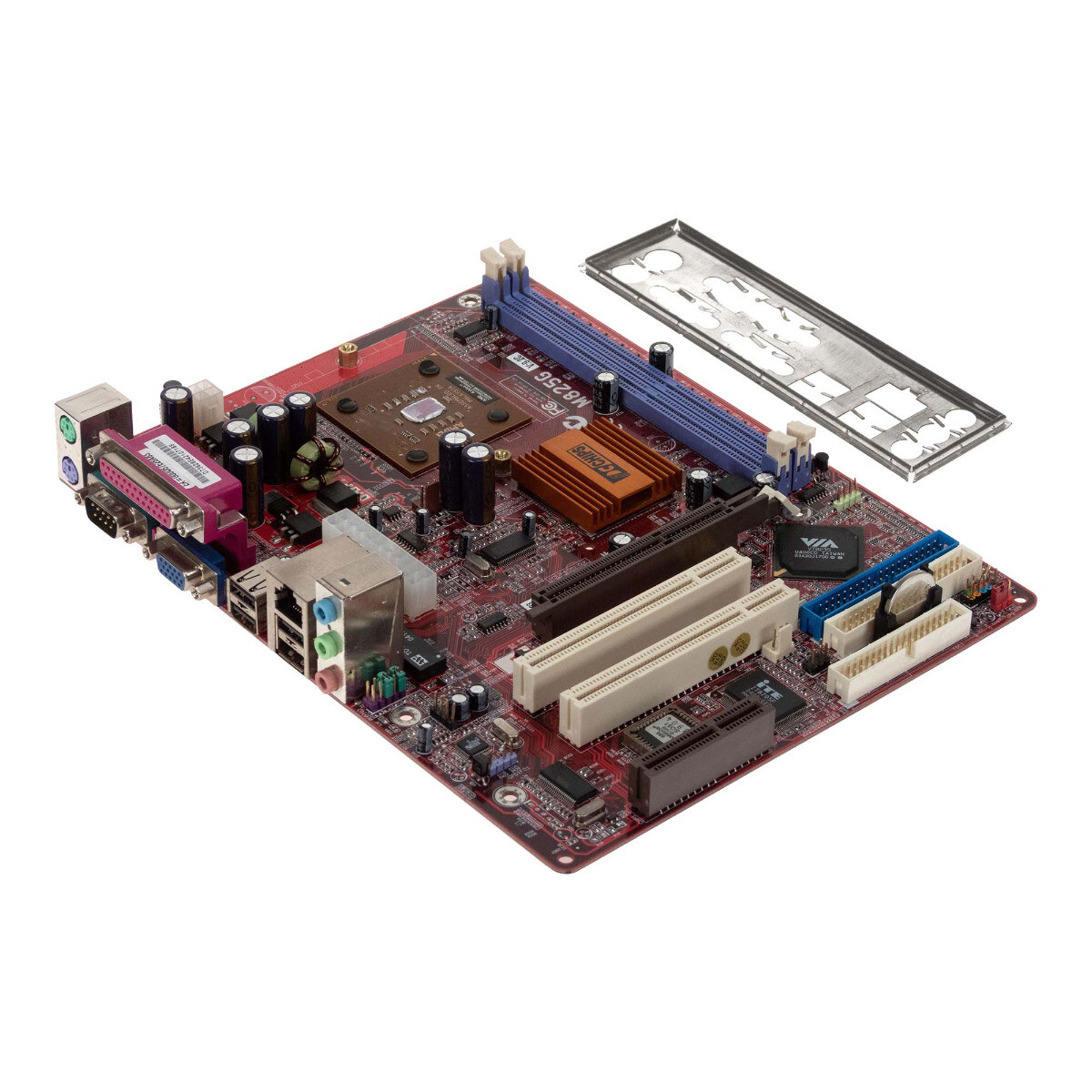 Mainboard mATX PC CHIPS M825G ATHLON XP DDR AGP PCI