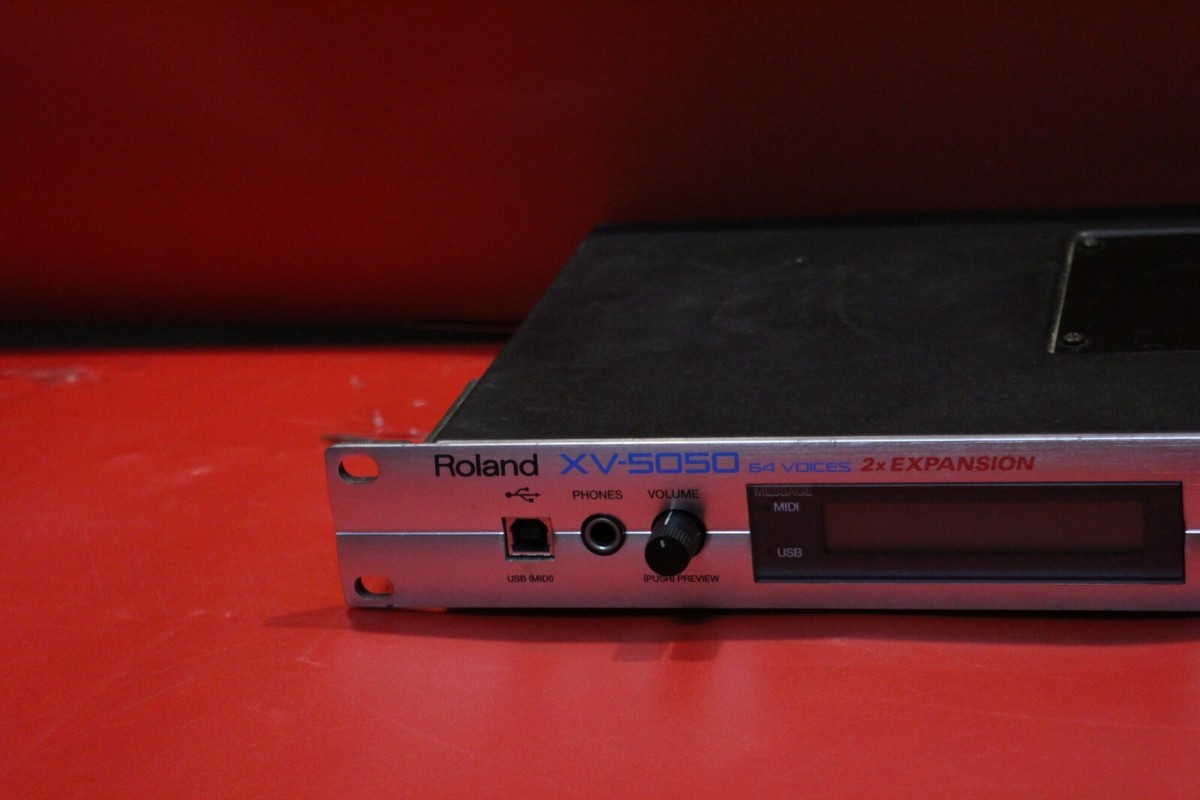 USED Roland XV 5050 64 Voices Synthesizer Module Rack U1928 230721