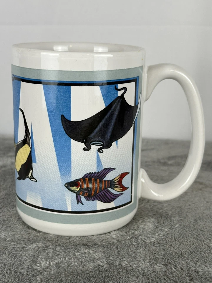Taza de café Nadeana vida marina langosta tiburón pez raya Foto 4 de 4
